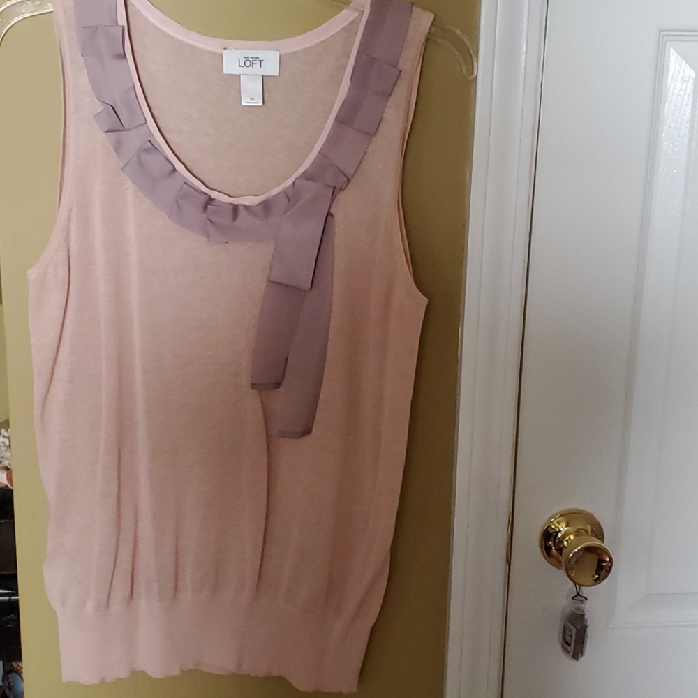 Loft sleeveless pinkest/taupe top with a beautiful ribbon like neckline
